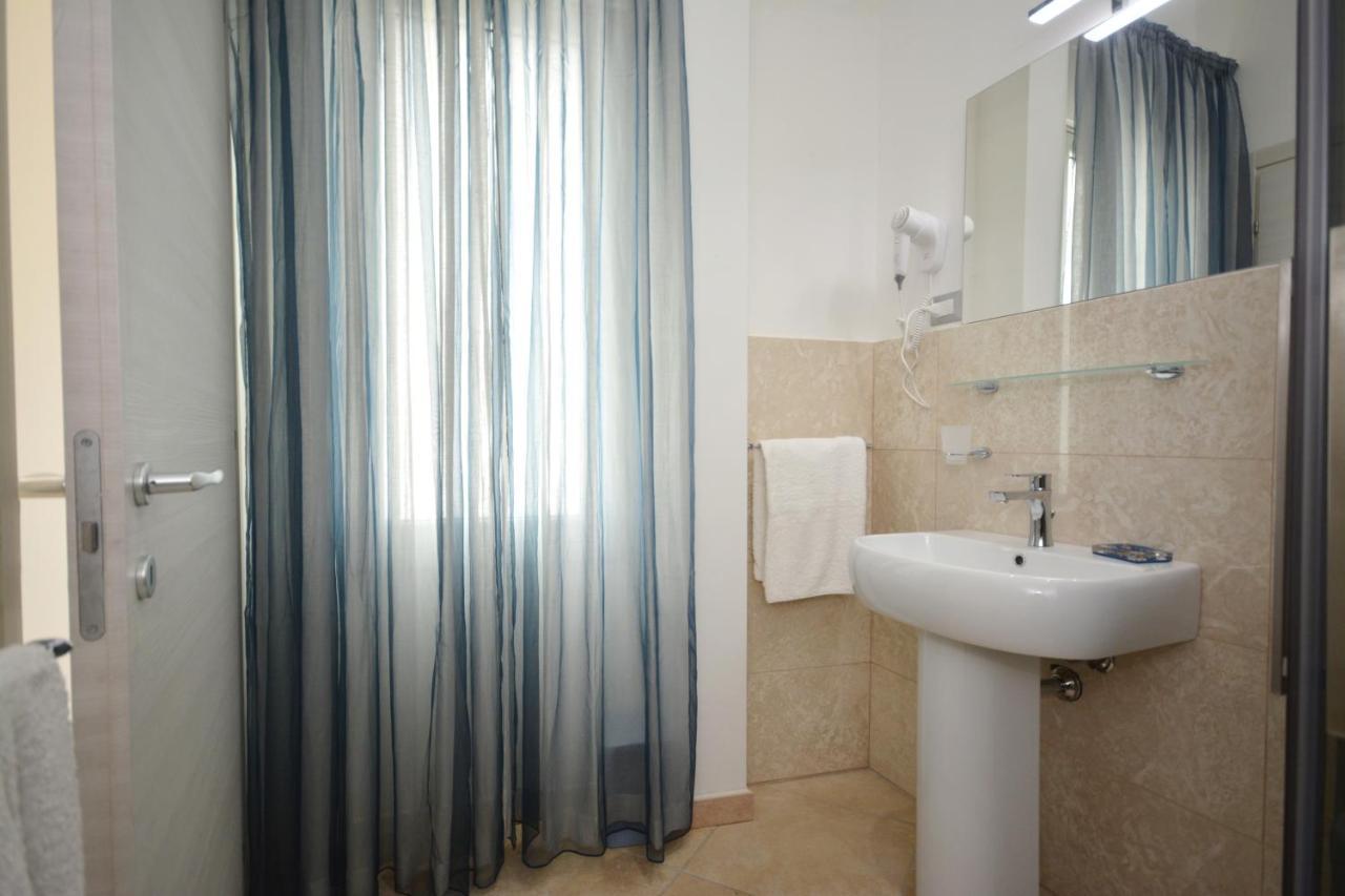 Da Rocco B&B Sant Isidoro  Zewnętrze zdjęcie